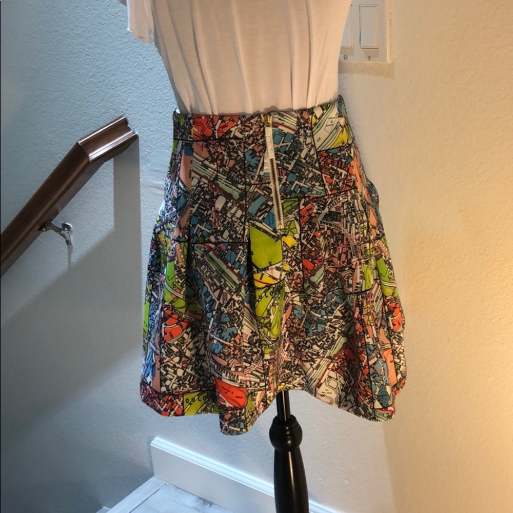 ✨Funky Skirt ✨ - Picture 2 of 3